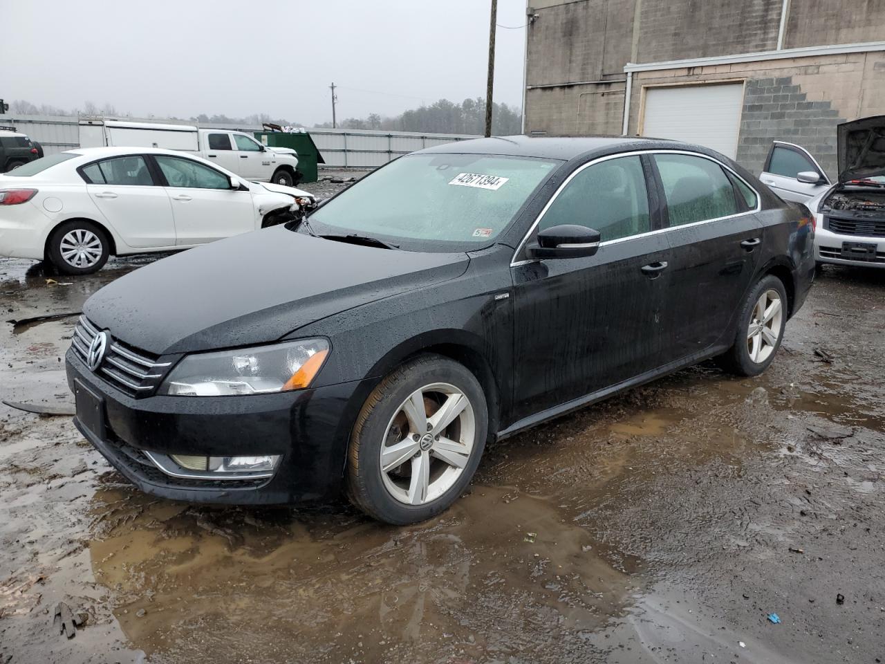 VOLKSWAGEN PASSAT 2015 1vwat7a32fc100683