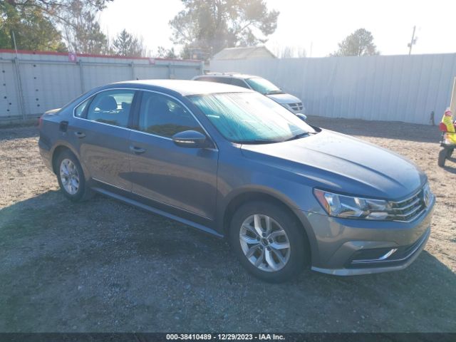 VOLKSWAGEN PASSAT 2017 1vwat7a32hc006967