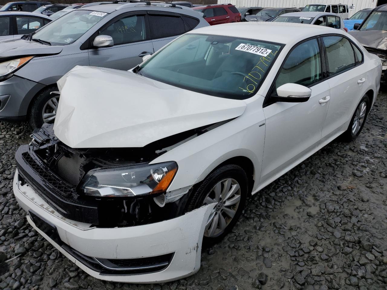 VOLKSWAGEN PASSAT 2014 1vwat7a34ec101462