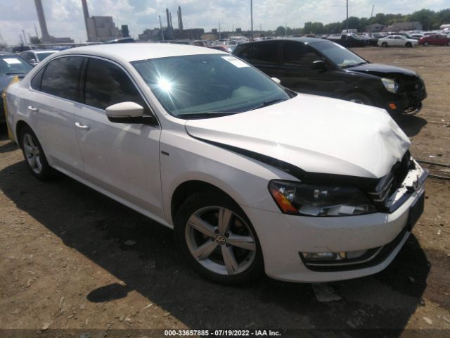 VOLKSWAGEN PASSAT 2015 1vwat7a34fc103102