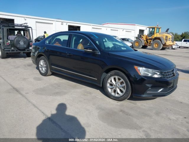 VOLKSWAGEN PASSAT 2017 1vwat7a34hc076003