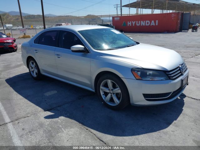 VOLKSWAGEN PASSAT 2014 1vwat7a35ec056354