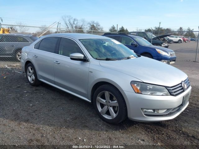 VOLKSWAGEN PASSAT 2015 1vwat7a35fc100029