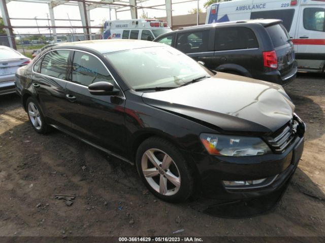 VOLKSWAGEN PASSAT 2015 1vwat7a35fc106221