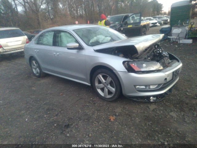 VOLKSWAGEN PASSAT 2015 1vwat7a35fc121074