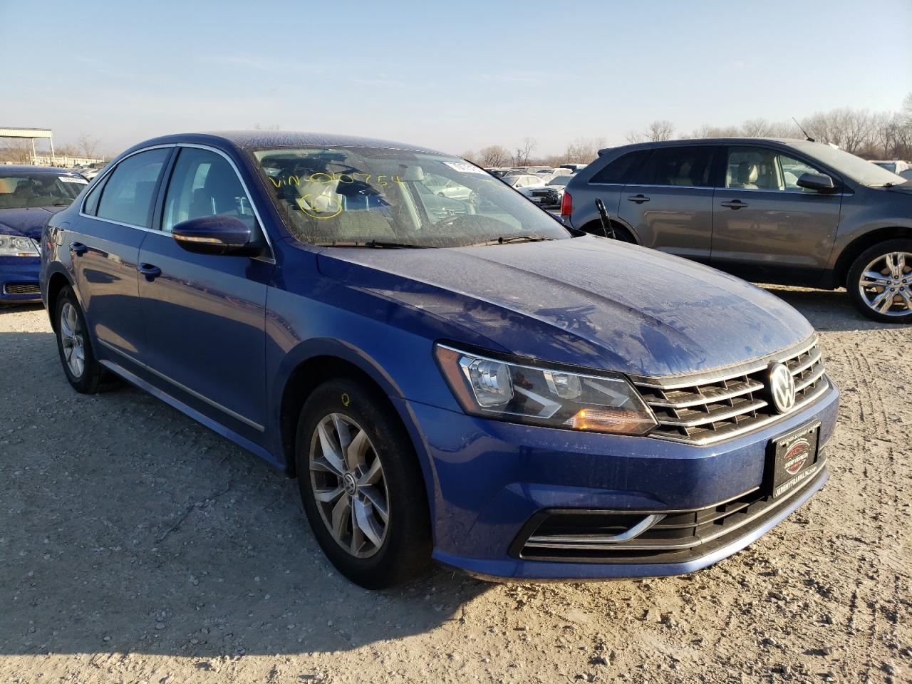 VOLKSWAGEN PASSAT 2017 1vwat7a35hc010754