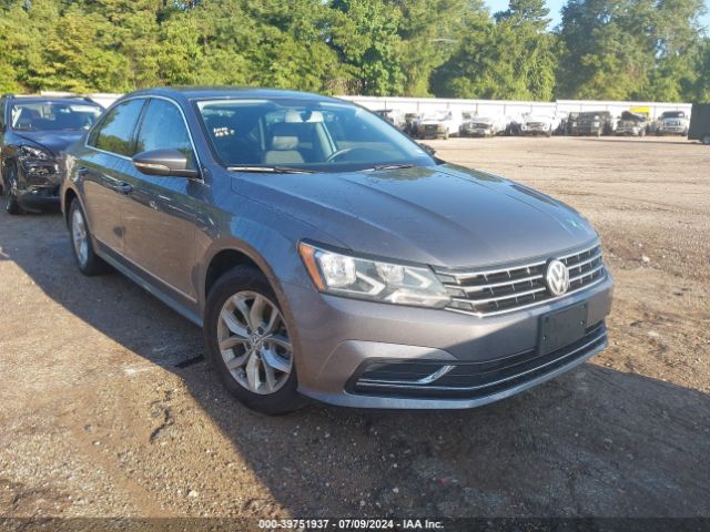 VOLKSWAGEN PASSAT 2017 1vwat7a35hc045665