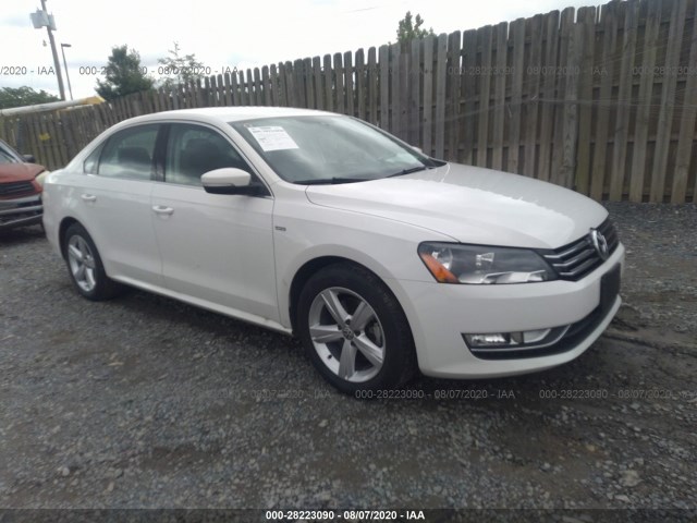 VOLKSWAGEN PASSAT 2015 1vwat7a36fc113517