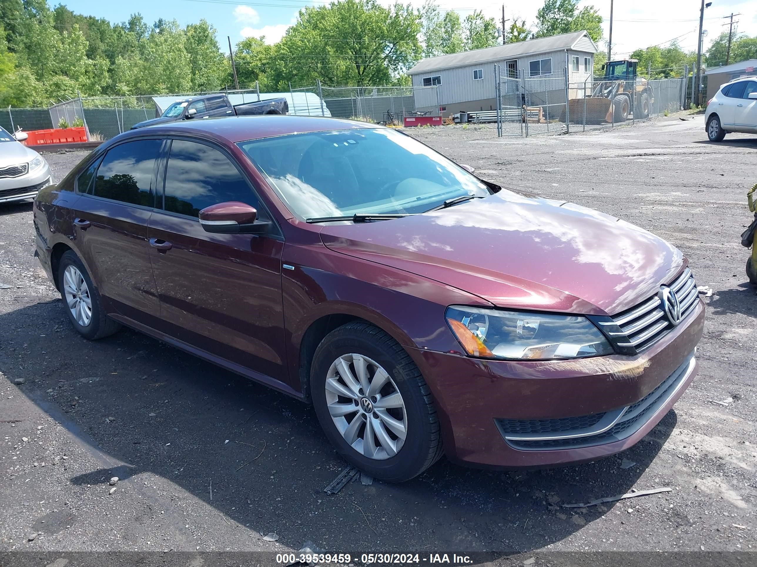 VOLKSWAGEN PASSAT 2014 1vwat7a37ec086228