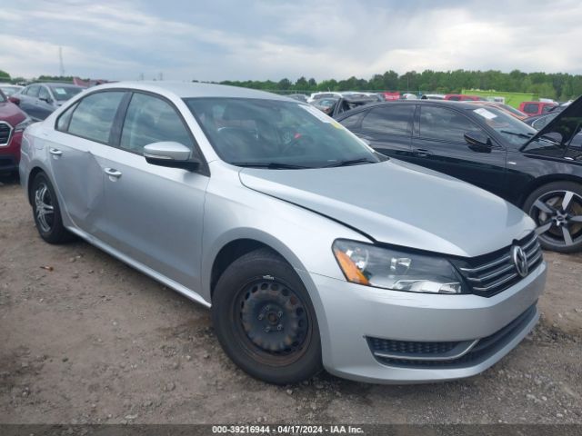 VOLKSWAGEN PASSAT 2015 1vwat7a37fc008162