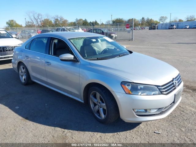 VOLKSWAGEN PASSAT 2015 1vwat7a37fc081399