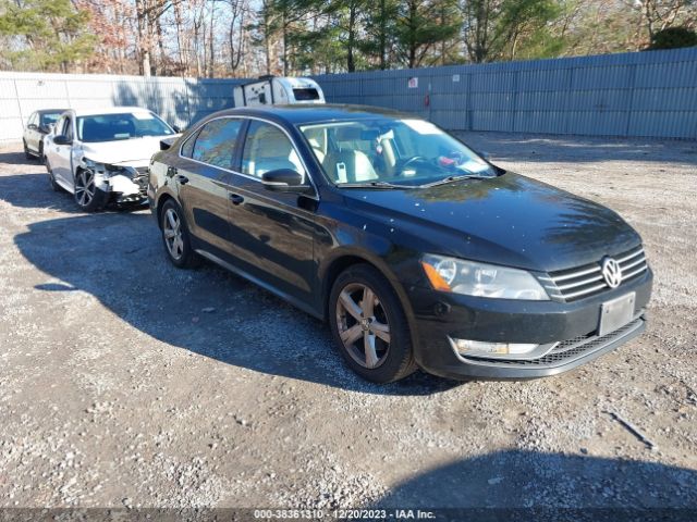 VOLKSWAGEN PASSAT 2015 1vwat7a37fc094475