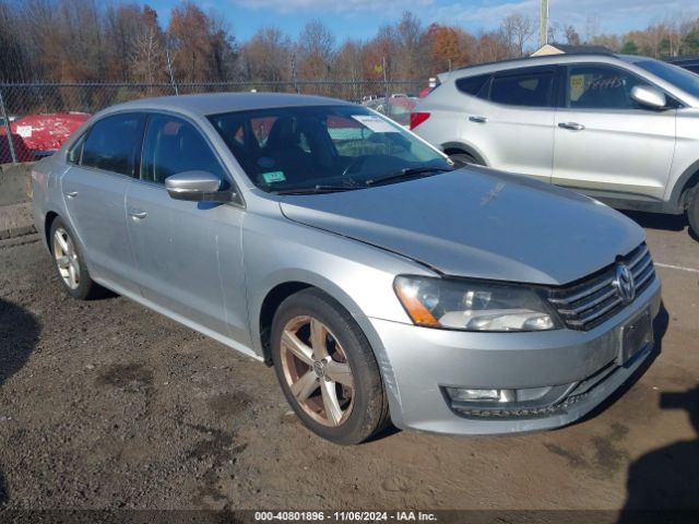 VOLKSWAGEN PASSAT 2015 1vwat7a37fc114904