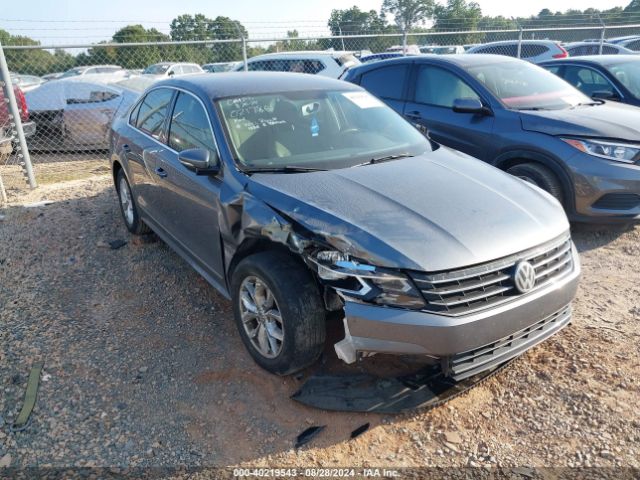 VOLKSWAGEN PASSAT 2017 1vwat7a37hc021786