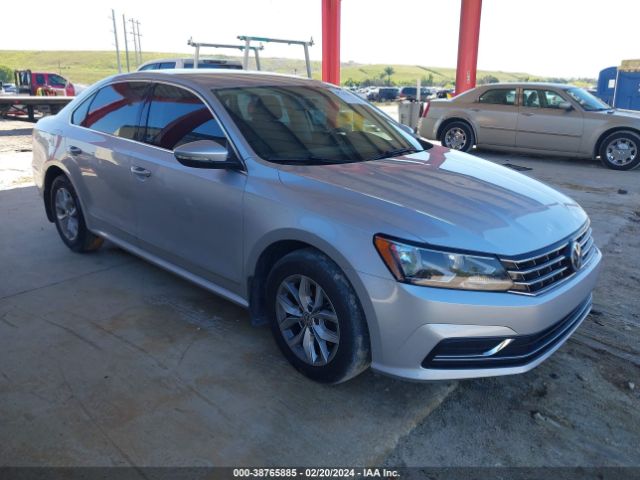 VOLKSWAGEN PASSAT 2017 1vwat7a37hc057753