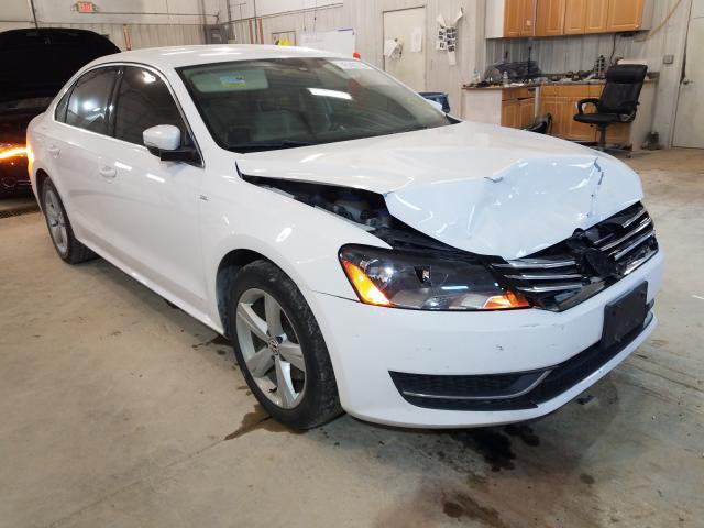 VOLKSWAGEN PASSAT 2014 1vwat7a38ec026099