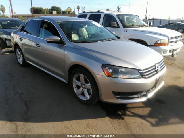 VOLKSWAGEN PASSAT 2014 1vwat7a38ec040827