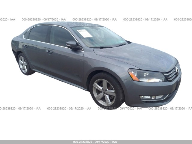 VOLKSWAGEN PASSAT 2015 1vwat7a38fc081606