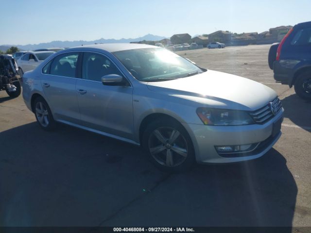 VOLKSWAGEN PASSAT 2015 1vwat7a38fc101966