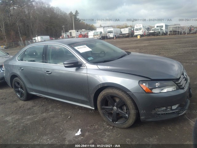 VOLKSWAGEN PASSAT 2015 1vwat7a38fc118136