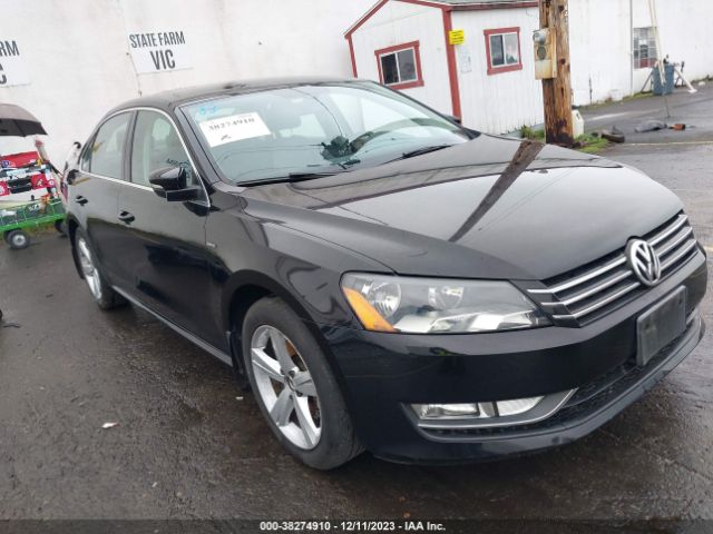 VOLKSWAGEN PASSAT 2015 1vwat7a38fc118590