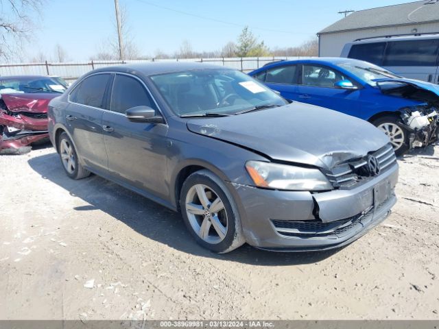 VOLKSWAGEN PASSAT 2014 1vwat7a39ec037189