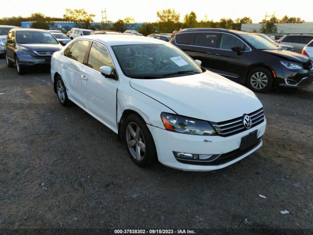 VOLKSWAGEN PASSAT 2015 1vwat7a39fc074938