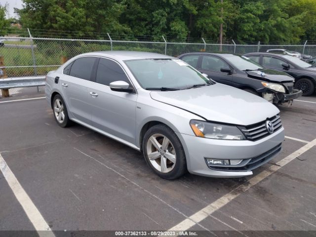 VOLKSWAGEN PASSAT 2015 1vwat7a39fc100454