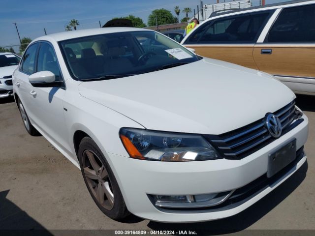 VOLKSWAGEN PASSAT 2015 1vwat7a3xfc110166