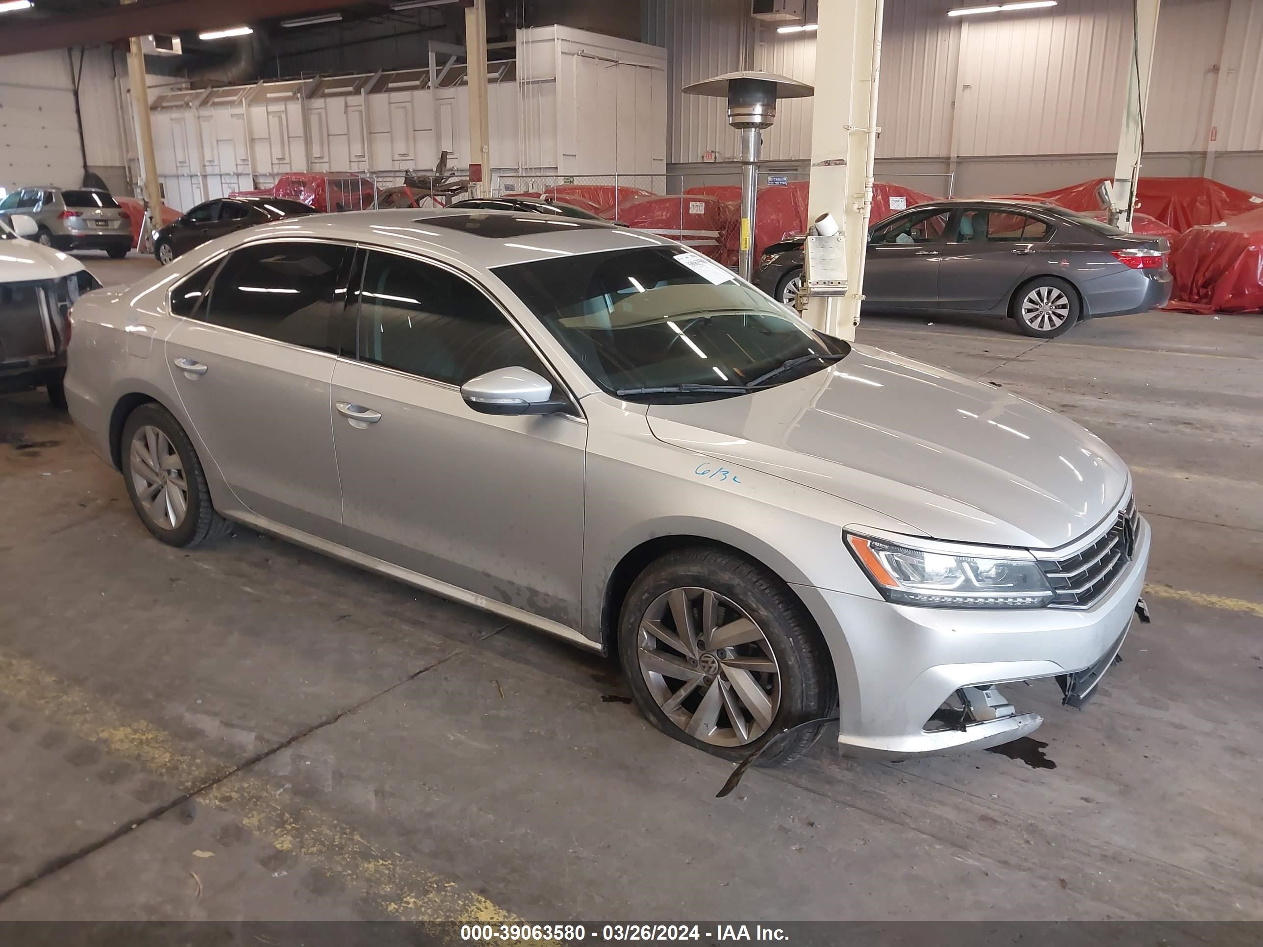 VOLKSWAGEN PASSAT 2018 1vwba7a30jc036503