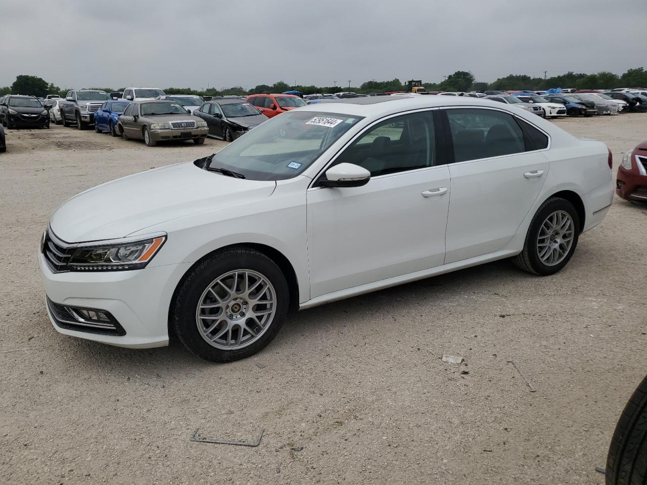 VOLKSWAGEN PASSAT 2018 1vwba7a34jc009921