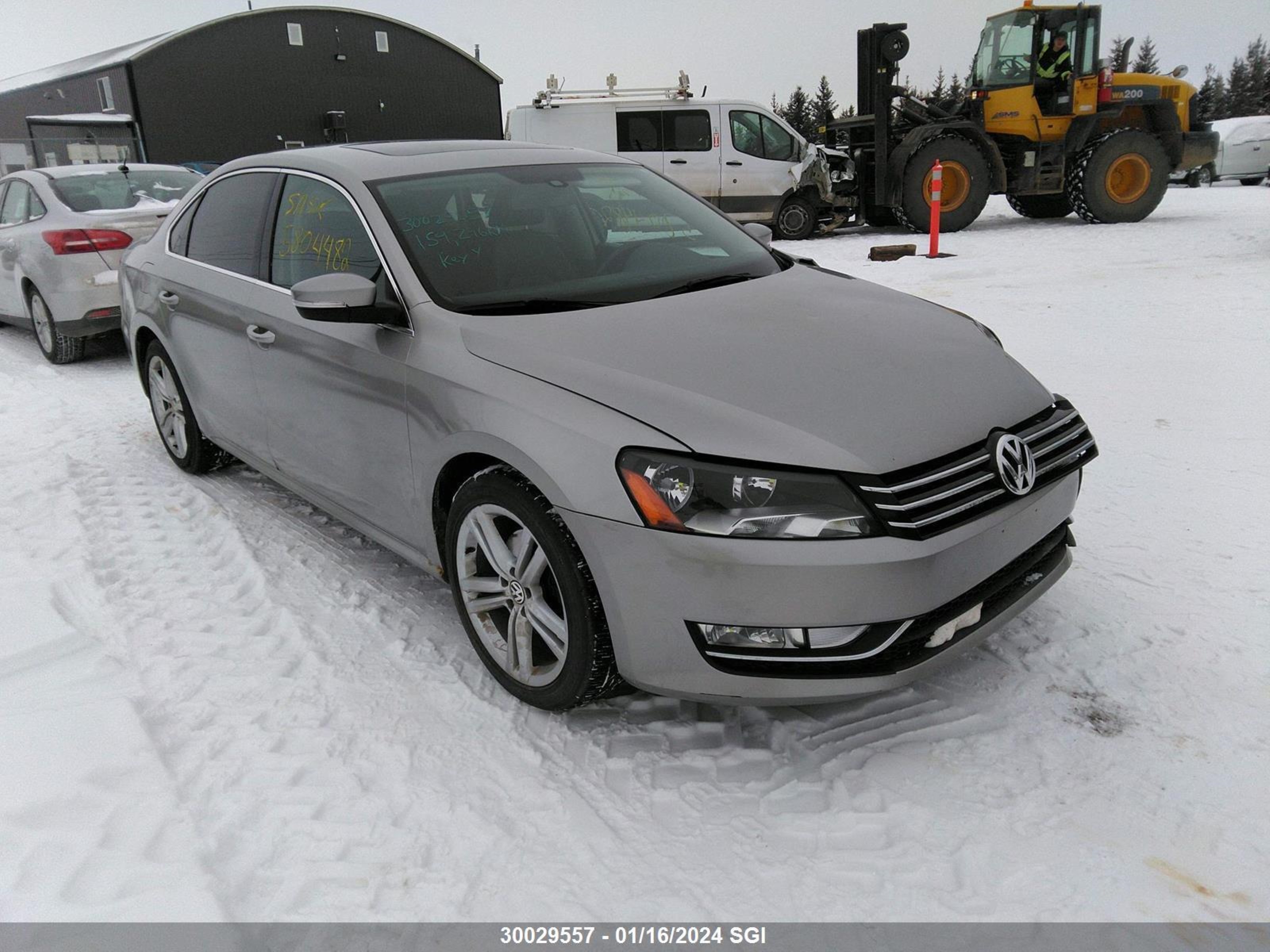 VOLKSWAGEN PASSAT 2013 1vwbm7a38dc075531