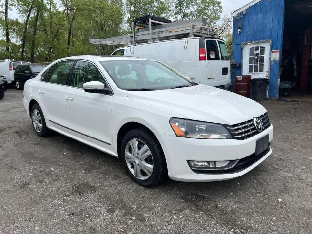 VOLKSWAGEN PASSAT 2013 1vwbn7a38dc127124