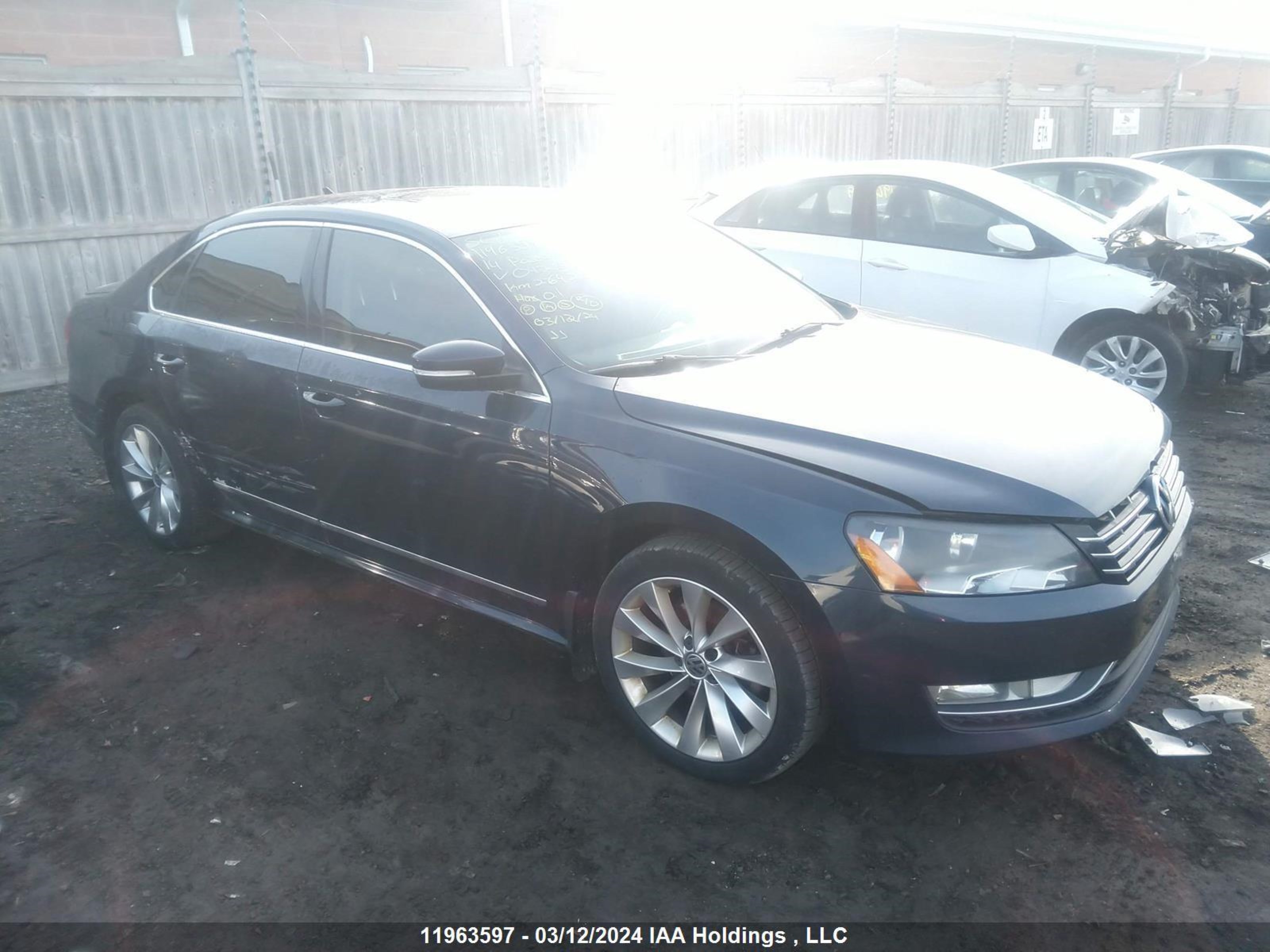 VOLKSWAGEN PASSAT 2014 1vwbn7a3xec042755