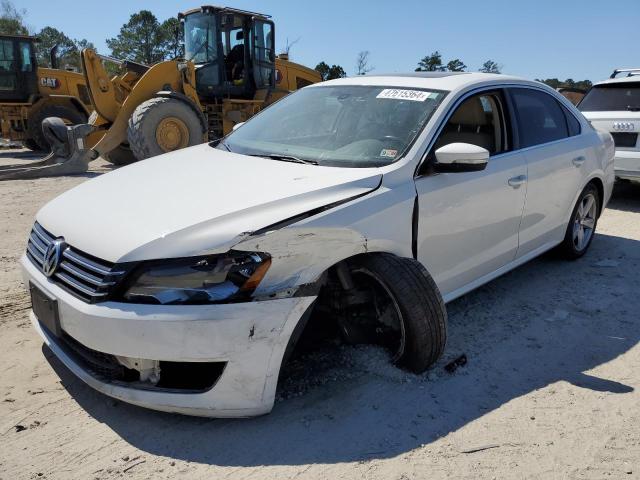 VOLKSWAGEN PASSAT 2013 1vwbp7a30dc124504