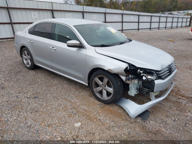 VOLKSWAGEN PASSAT 2014 1vwbp7a33ec012233