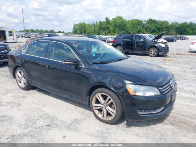 VOLKSWAGEN PASSAT 2014 1vwbp7a33ec018131