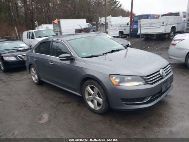 VOLKSWAGEN PASSAT 2013 1vwbp7a34dc035843