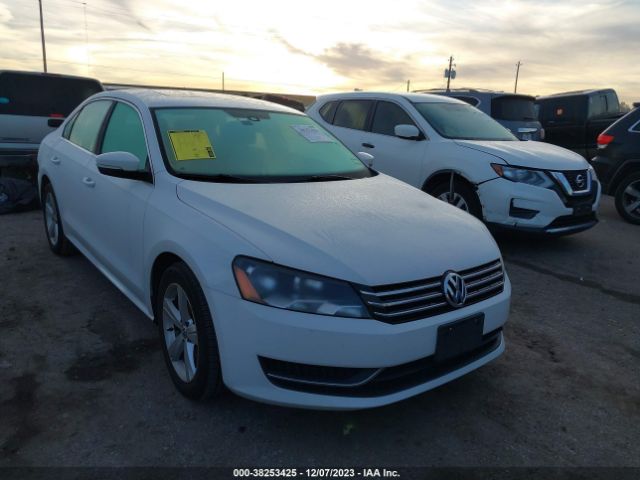 VOLKSWAGEN PASSAT 2013 1vwbp7a34dc046521