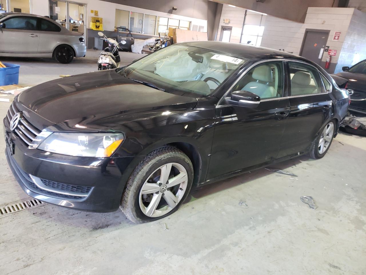 VOLKSWAGEN PASSAT 2013 1vwbp7a34dc053730