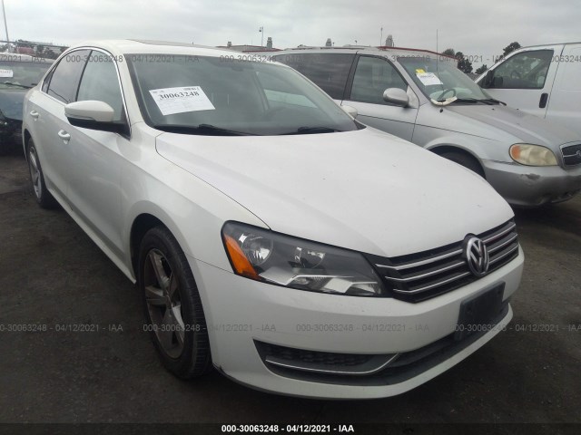 VOLKSWAGEN PASSAT 2013 1vwbp7a35dc073615