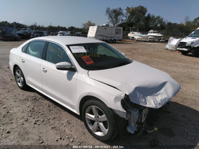 VOLKSWAGEN PASSAT 2013 1vwbp7a35dc085988