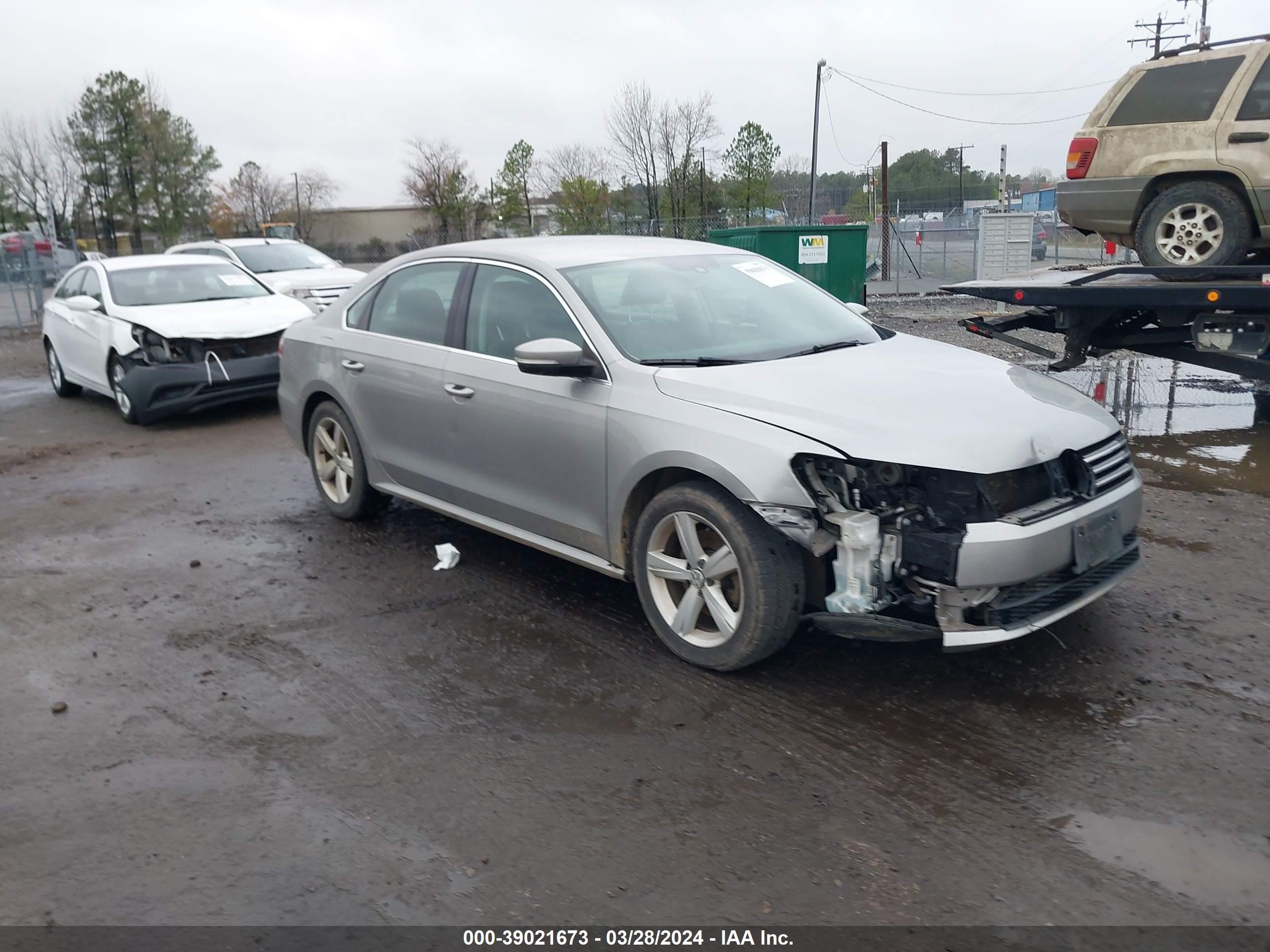 VOLKSWAGEN PASSAT 2013 1vwbp7a36dc014394