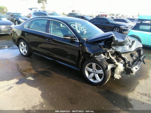 VOLKSWAGEN PASSAT 2013 1vwbp7a36dc081657