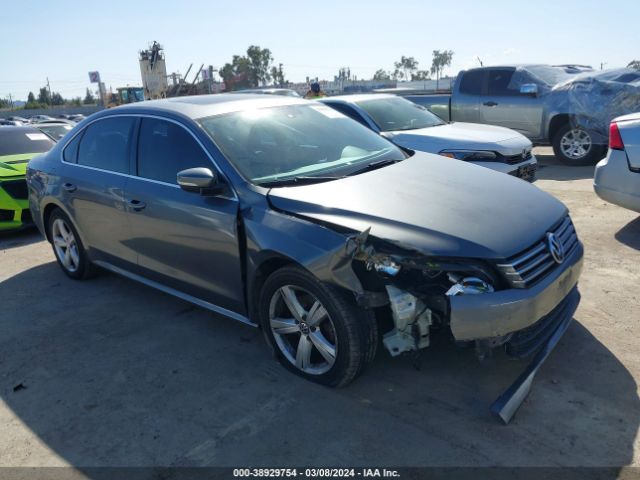 VOLKSWAGEN PASSAT 2013 1vwbp7a37dc009107