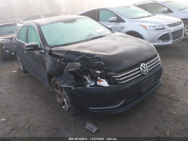 VOLKSWAGEN PASSAT 2013 1vwbp7a38dc148002