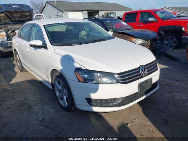 VOLKSWAGEN PASSAT 2013 1vwbp7a39dc083564