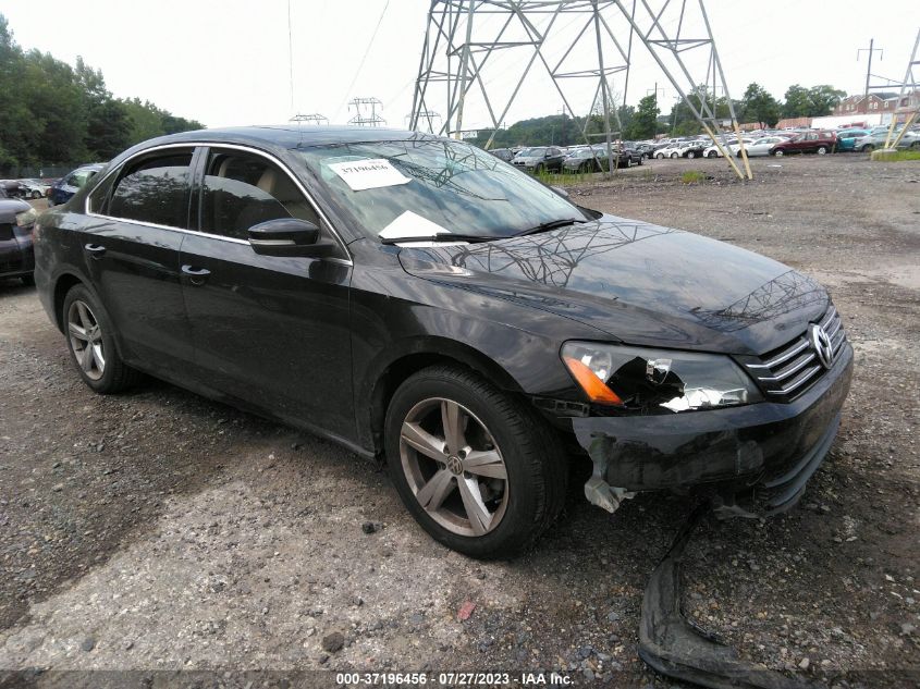 VOLKSWAGEN PASSAT 2012 1vwbp7a3xdc070449