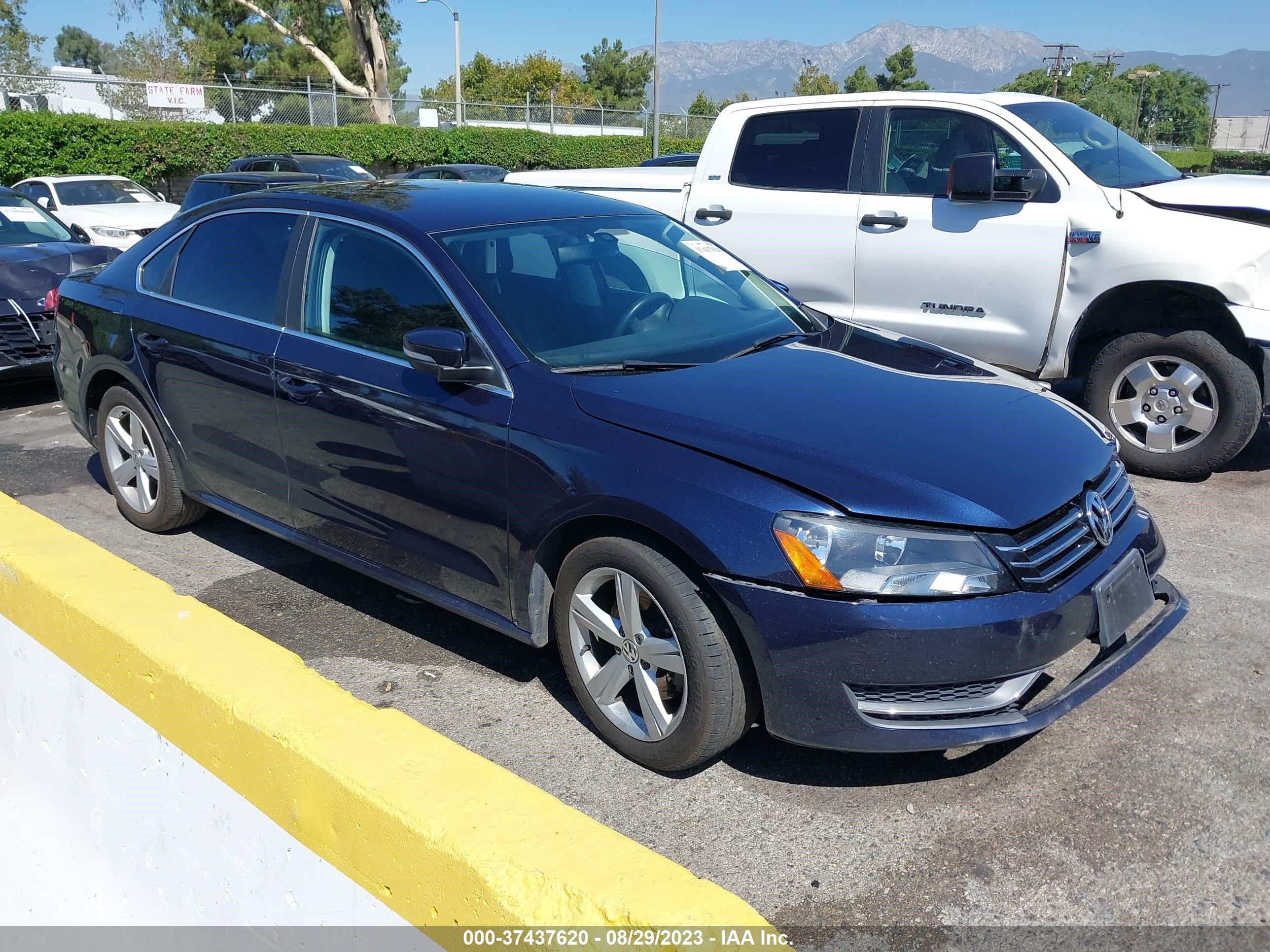 VOLKSWAGEN PASSAT 2014 1vwbp7a3xec015503