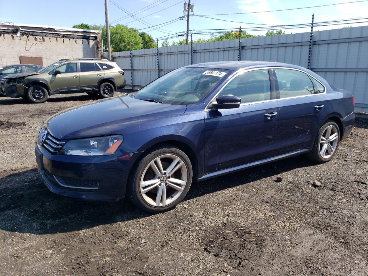 VOLKSWAGEN PASSAT 2014 1vwbp7a3xec018241